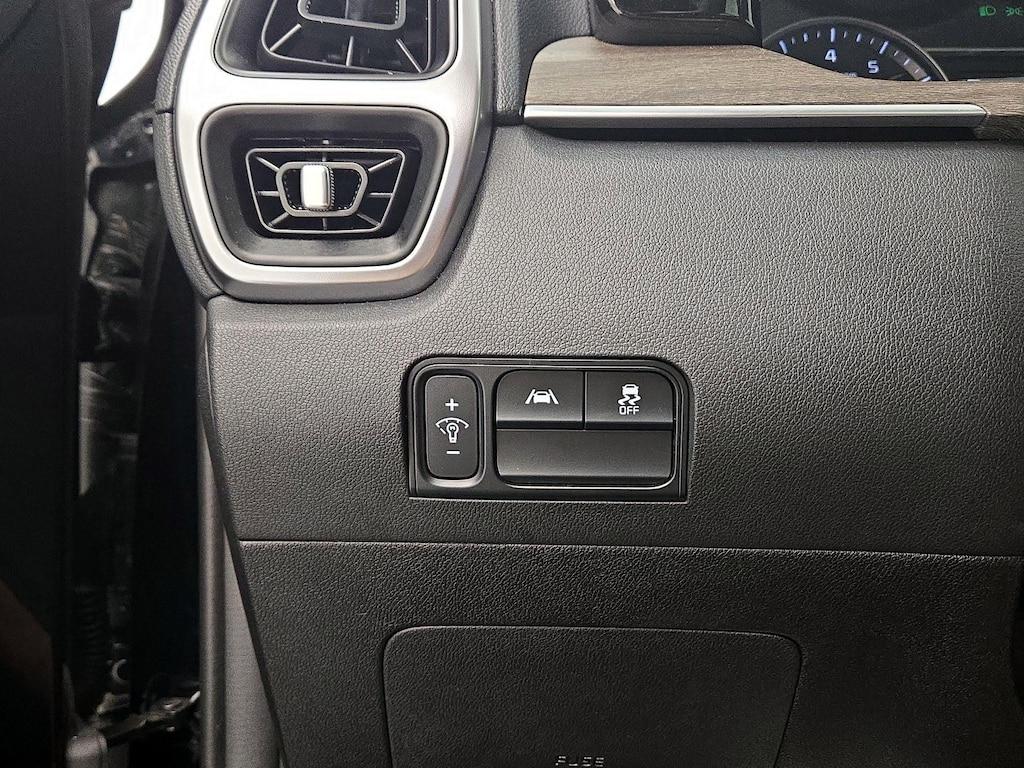used 2022 Kia Sorento car, priced at $27,998