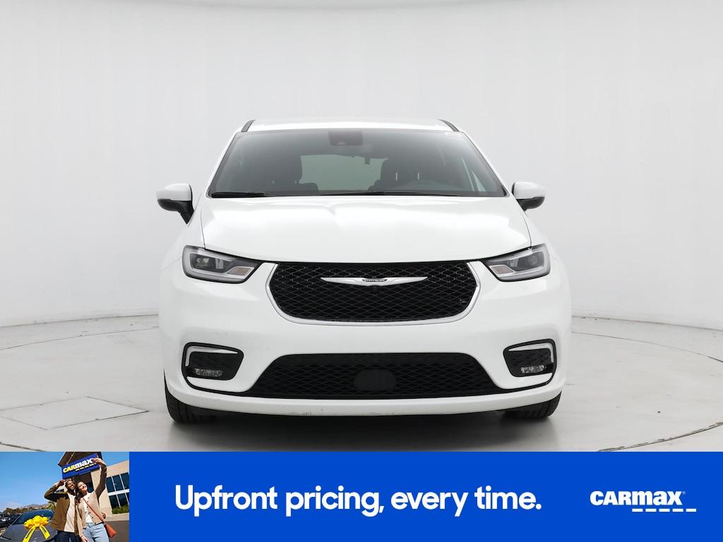 used 2023 Chrysler Pacifica car, priced at $27,998