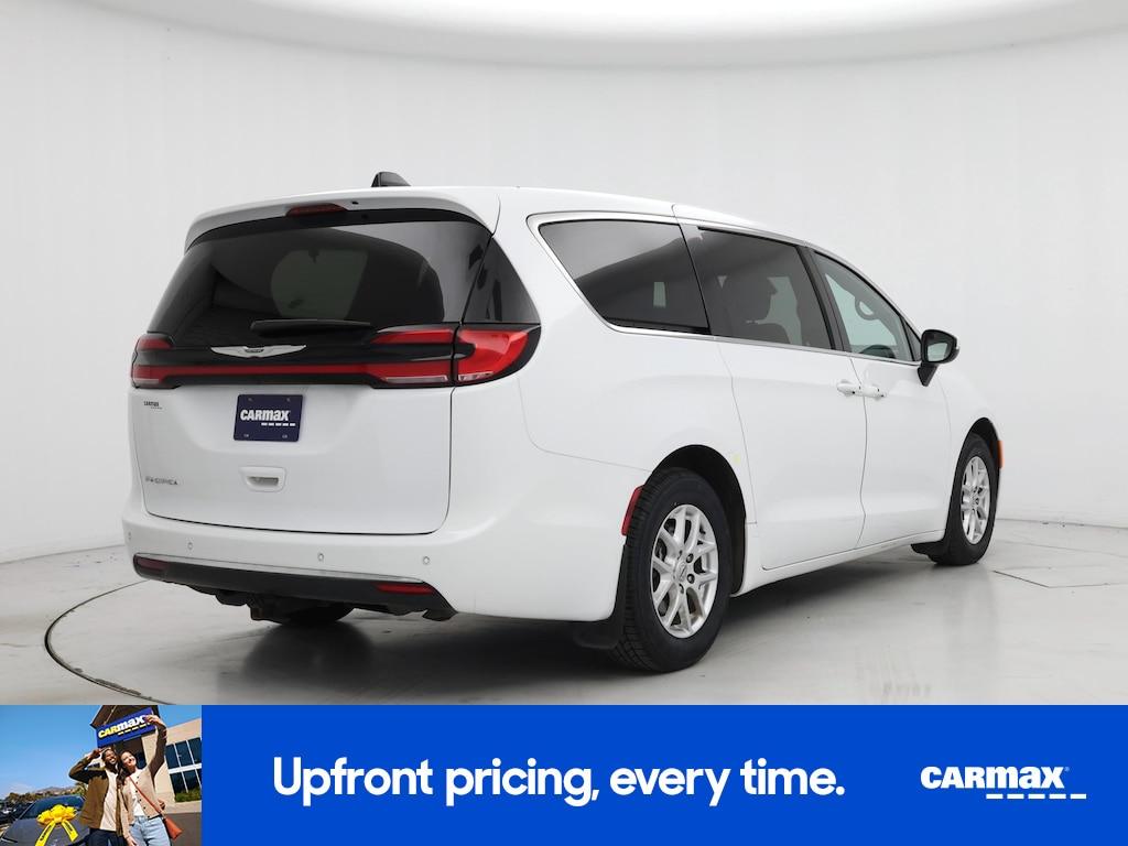 used 2023 Chrysler Pacifica car, priced at $27,998