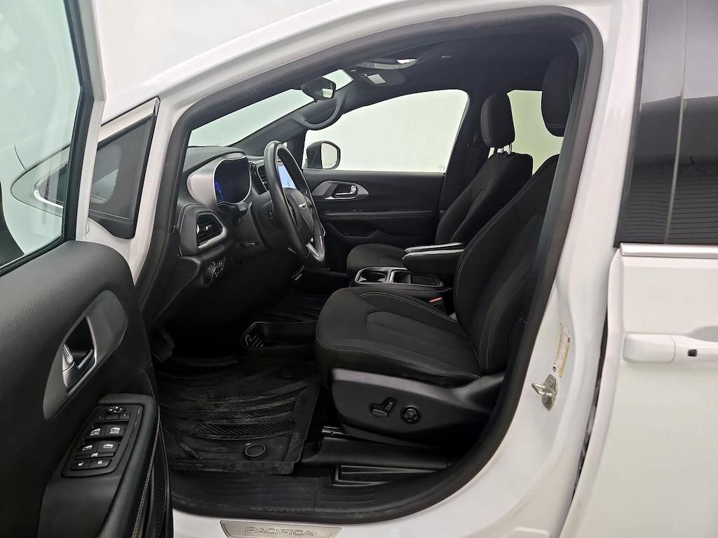 used 2023 Chrysler Pacifica car, priced at $27,998