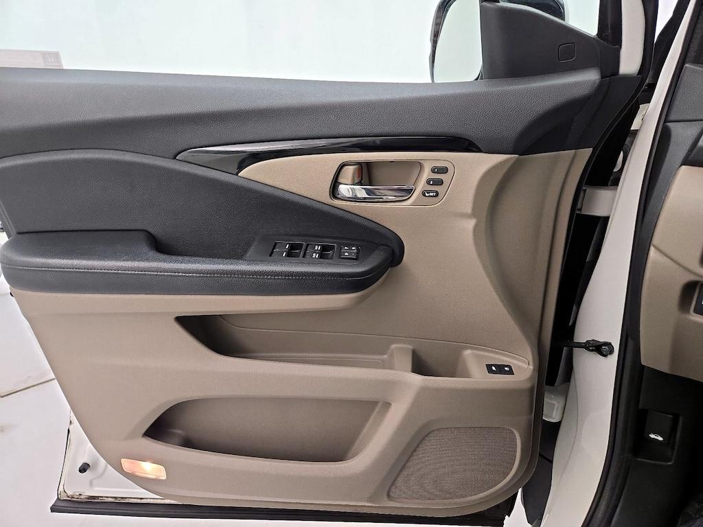 used 2019 Honda Pilot car, priced at $26,998