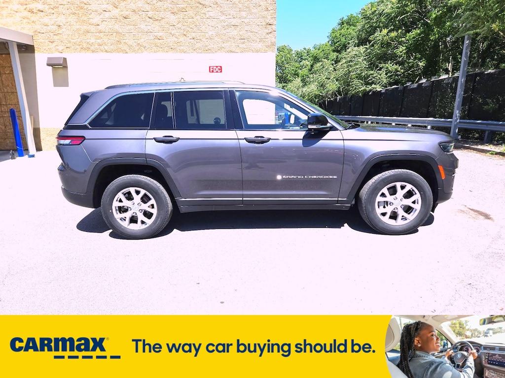 used 2022 Jeep Grand Cherokee car, priced at $32,998
