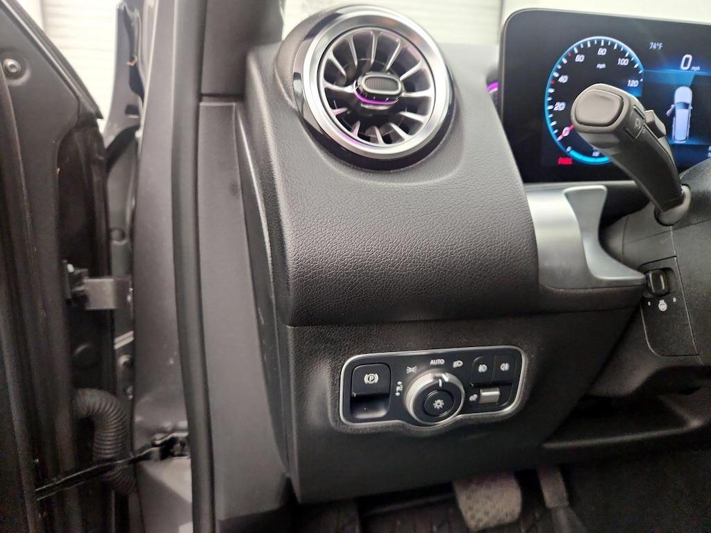 used 2022 Mercedes-Benz GLB 250 car, priced at $34,998