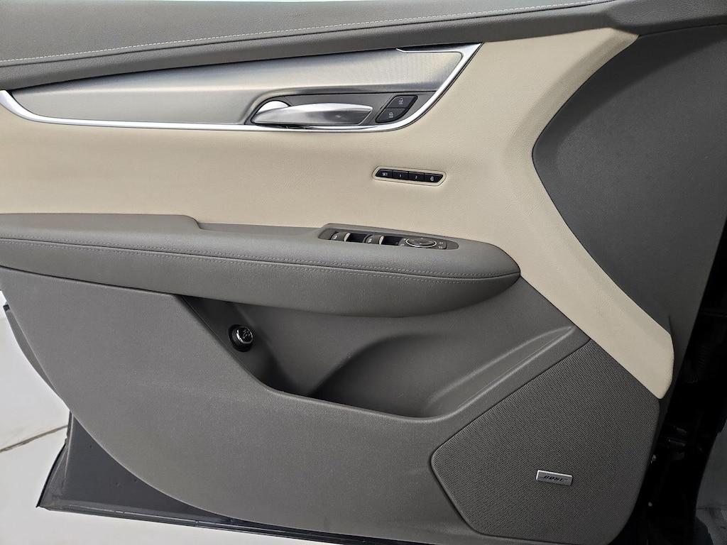 used 2021 Cadillac XT5 car, priced at $27,998