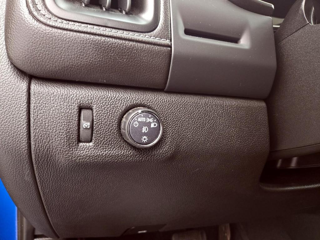 used 2022 GMC Canyon car, priced at $27,998