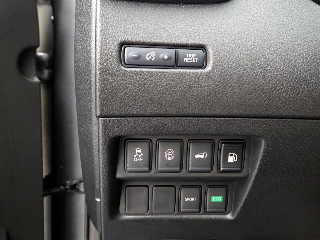 used 2020 Nissan Rogue car, priced at $23,998