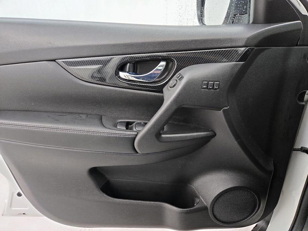 used 2018 Nissan Rogue car, priced at $17,998