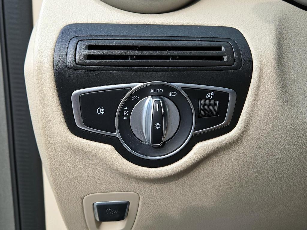 used 2021 Mercedes-Benz GLC 300 car, priced at $27,998