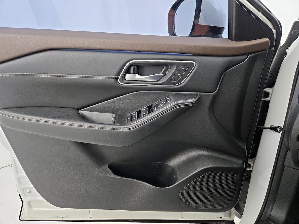 used 2023 Nissan Rogue car, priced at $30,998
