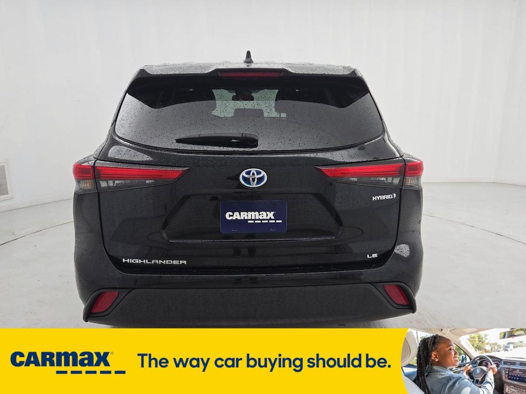 used 2023 Toyota Highlander Hybrid car, priced at $36,998