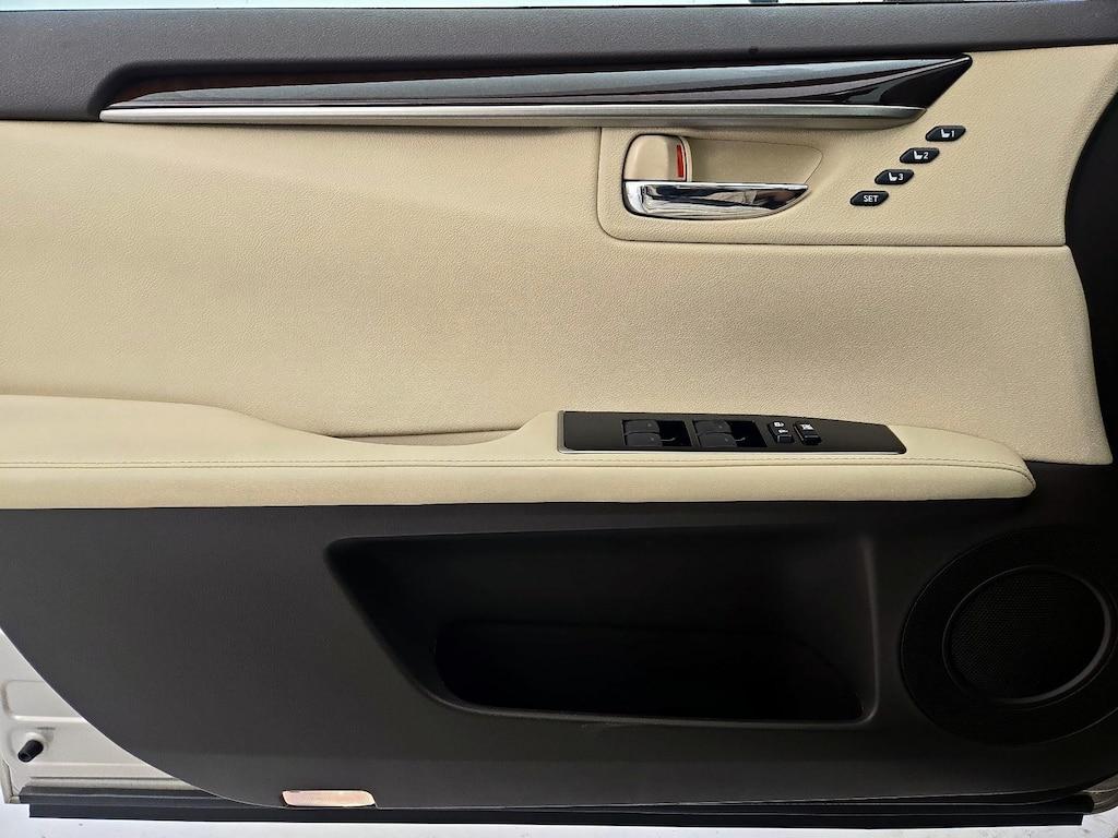 used 2016 Lexus ES 350 car, priced at $27,998