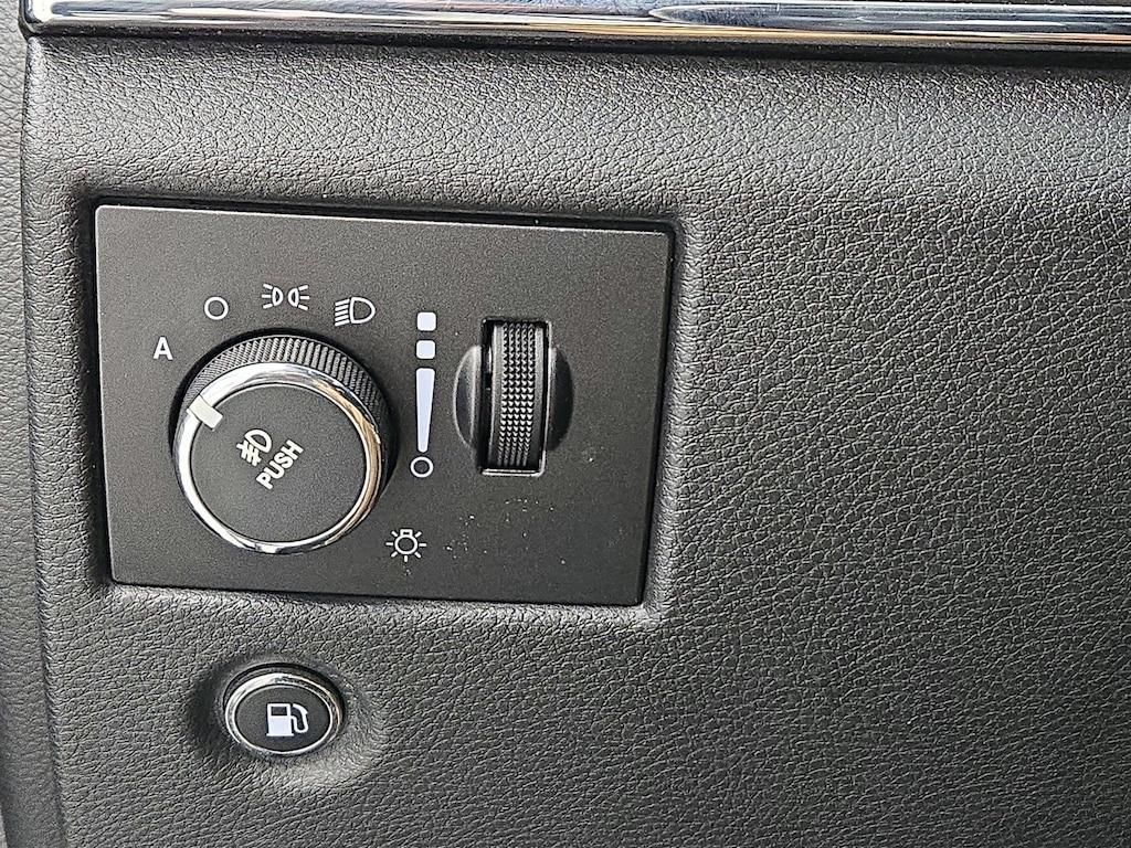 used 2014 Jeep Grand Cherokee car, priced at $19,998