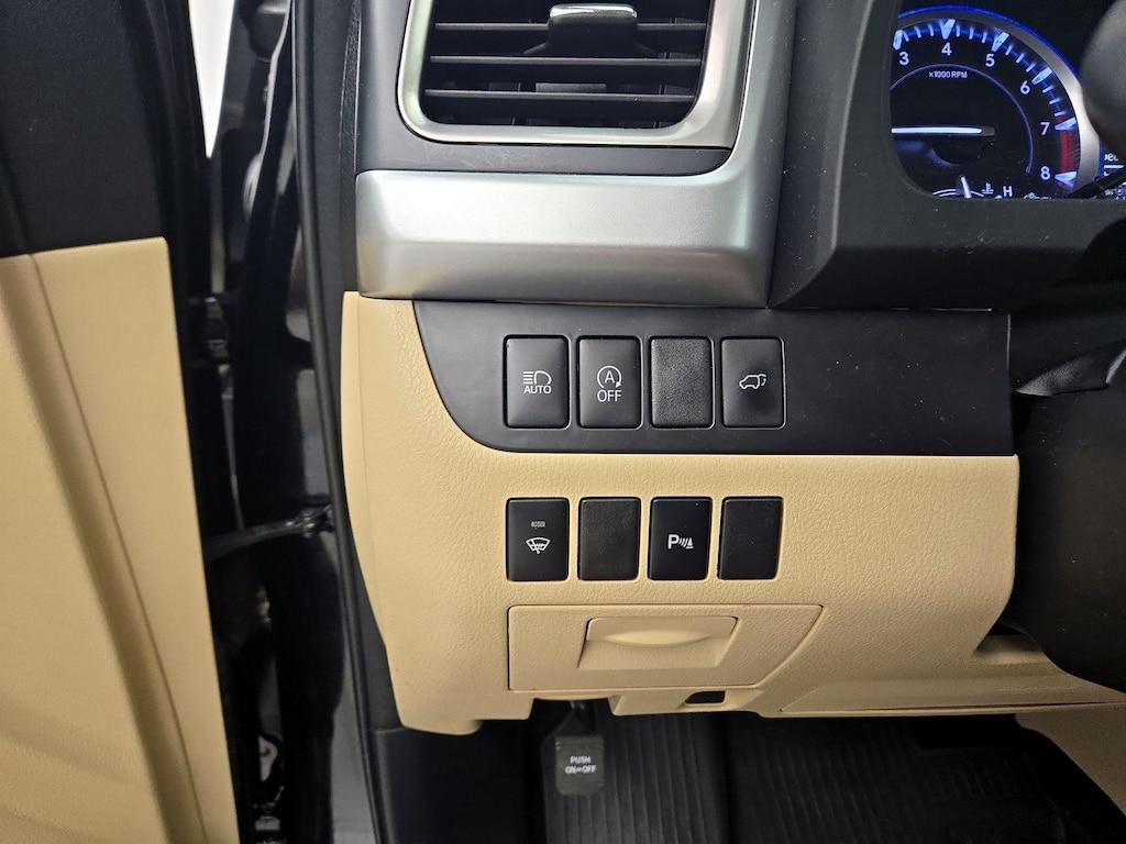 used 2018 Toyota Highlander car, priced at $30,998