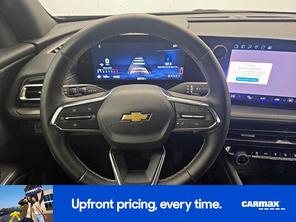 used 2025 Chevrolet Traverse car, priced at $39,998