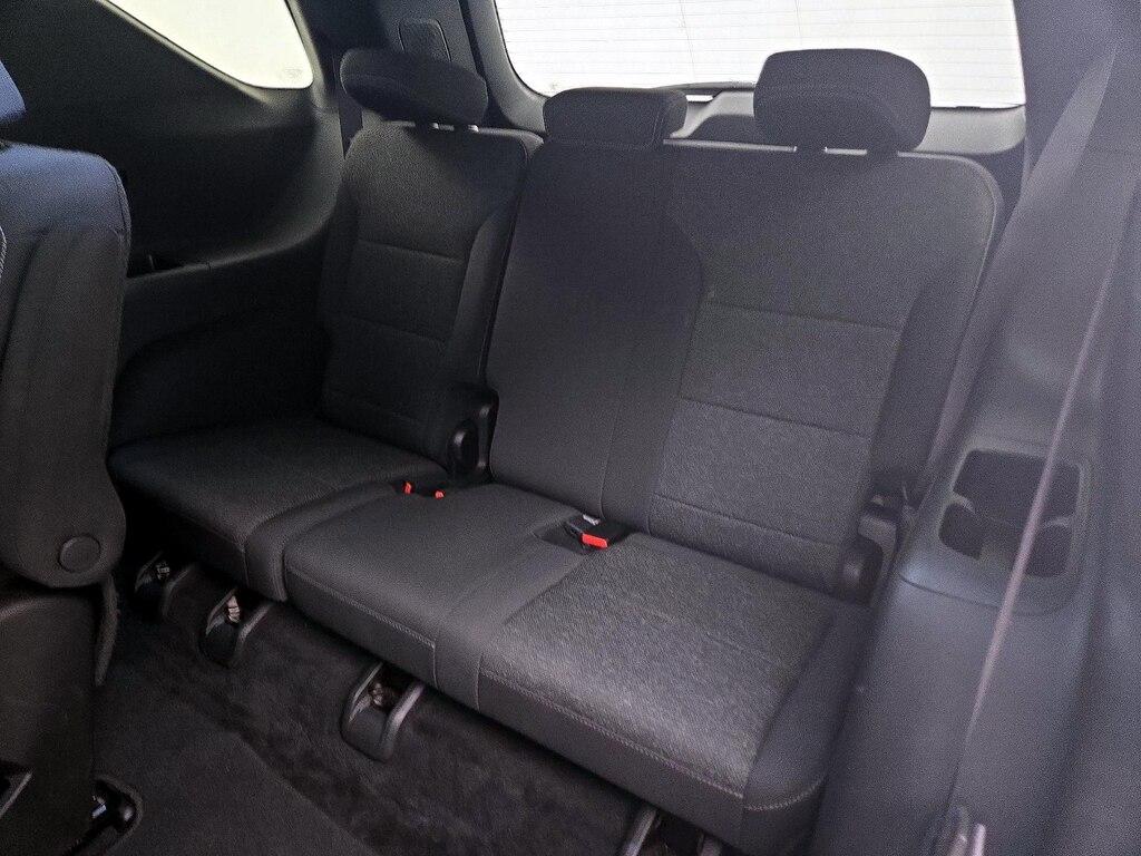 used 2025 Chevrolet Traverse car, priced at $39,998