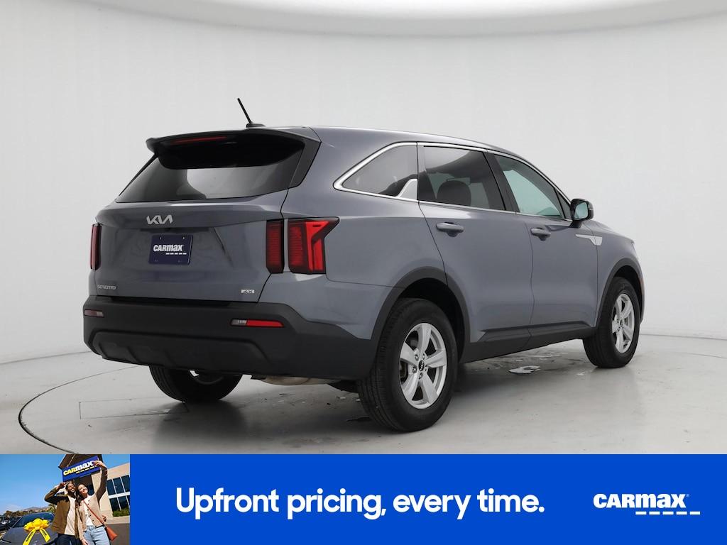 used 2023 Kia Sorento car, priced at $26,998