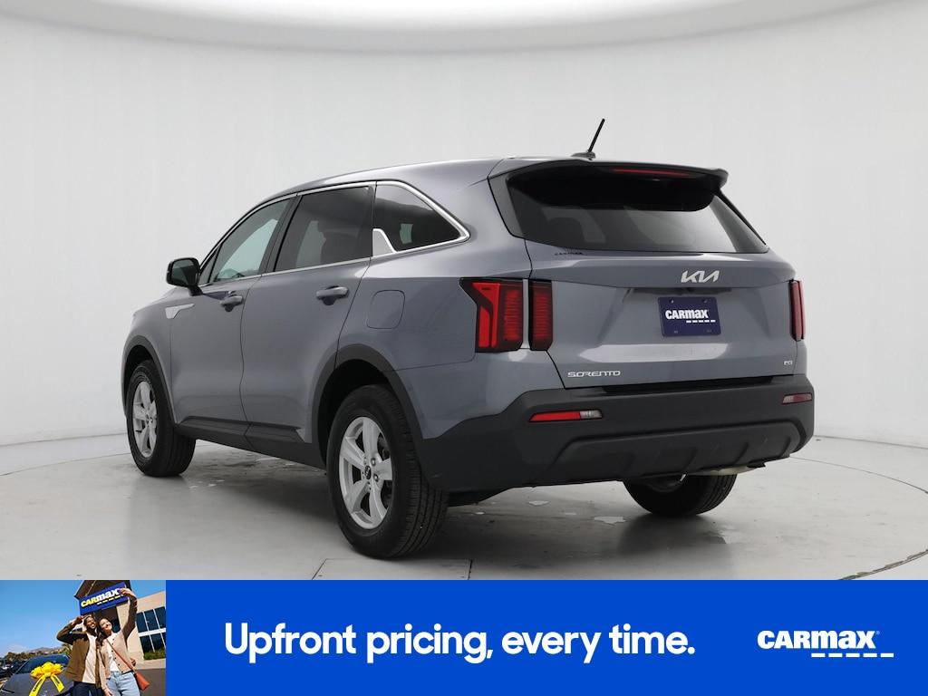 used 2023 Kia Sorento car, priced at $26,998