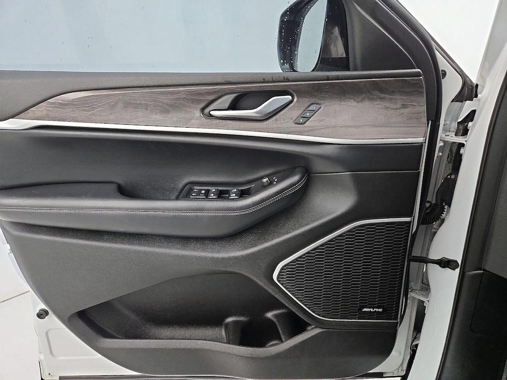 used 2022 Jeep Grand Cherokee car, priced at $32,998