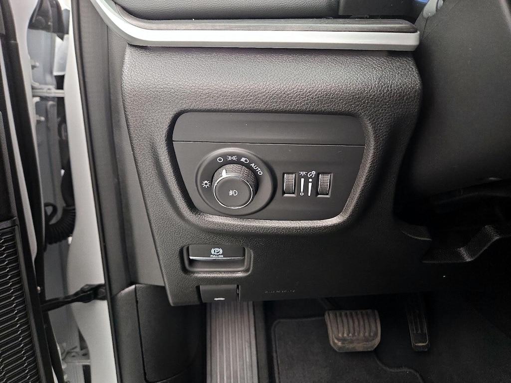 used 2023 Jeep Grand Cherokee car, priced at $35,998