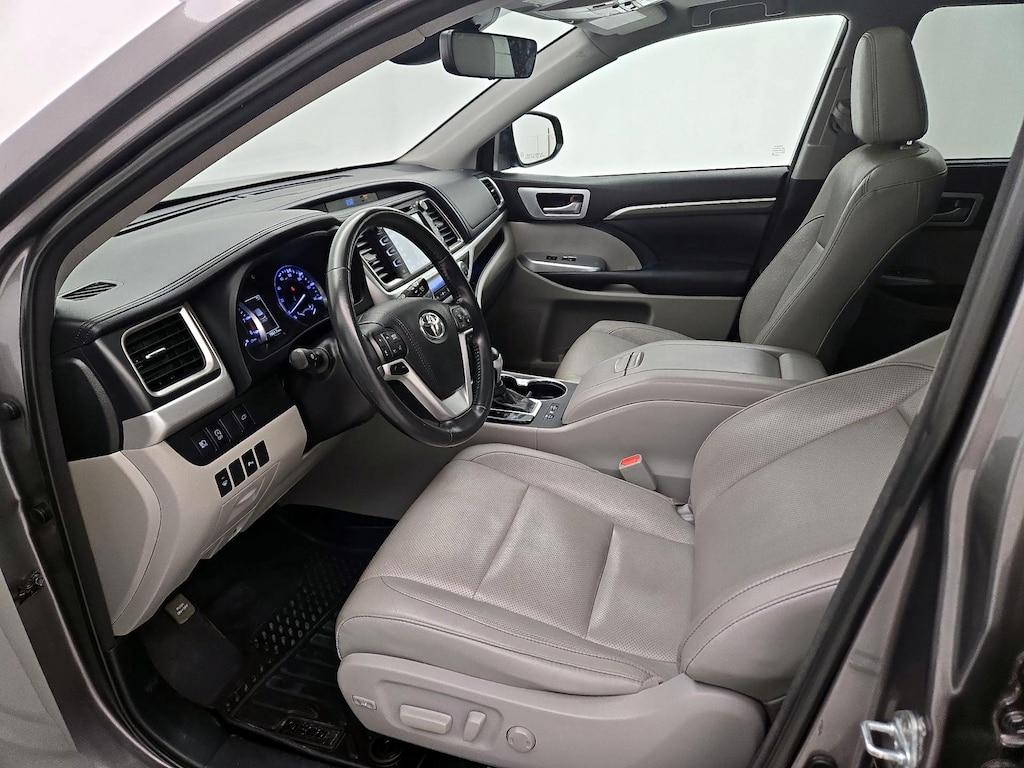 used 2018 Toyota Highlander car, priced at $28,998