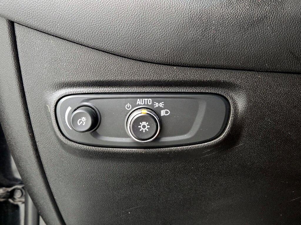 used 2022 Chevrolet Equinox car, priced at $19,998