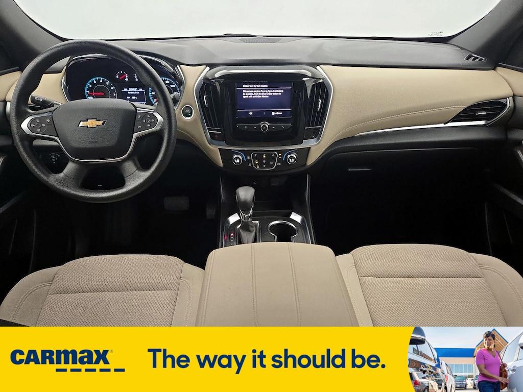 used 2022 Chevrolet Traverse car, priced at $27,998