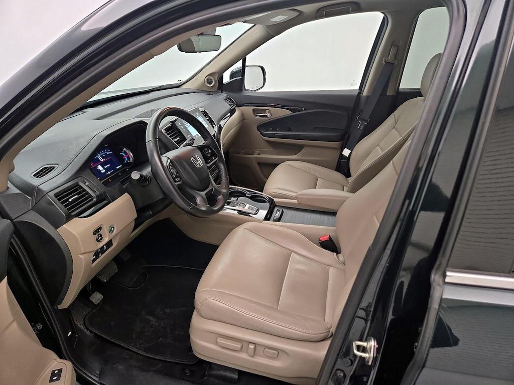 used 2020 Honda Pilot car, priced at $31,998