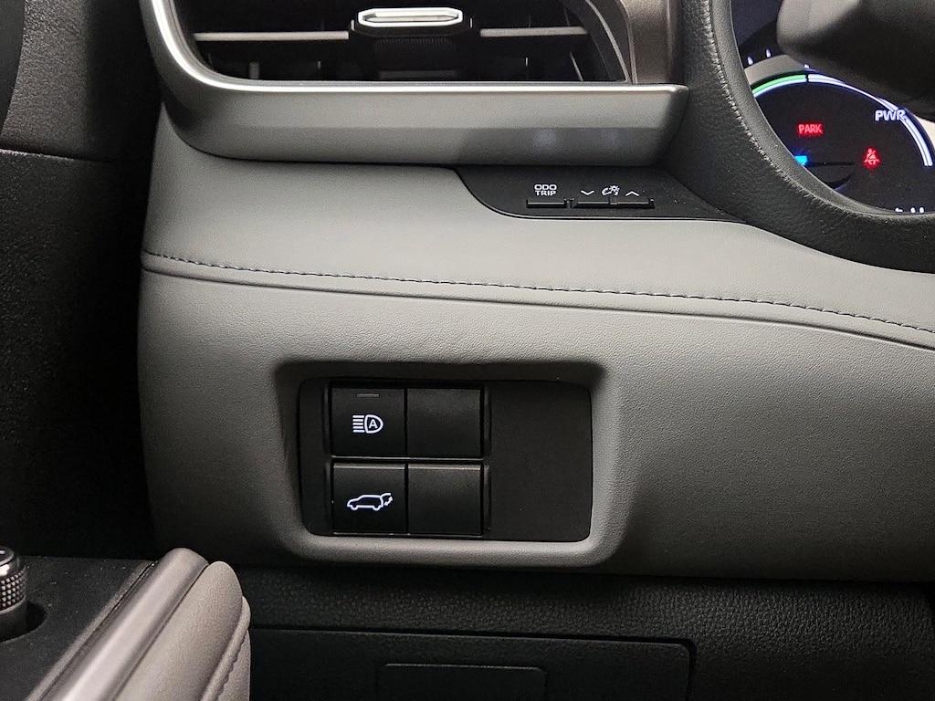 used 2023 Toyota Highlander Hybrid car, priced at $32,998