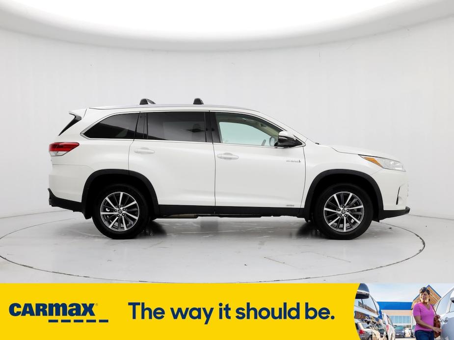 used 2019 Toyota Highlander Hybrid car, priced at $34,998