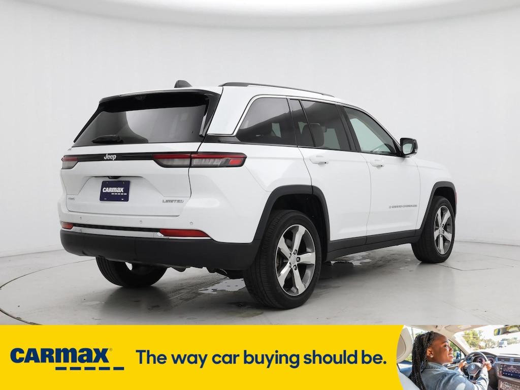 used 2022 Jeep Grand Cherokee car, priced at $33,998