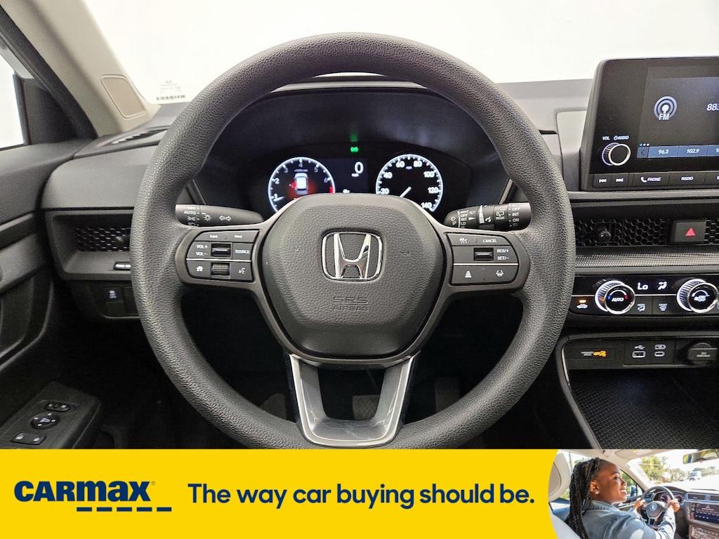 used 2025 Honda CR-V car, priced at $31,998