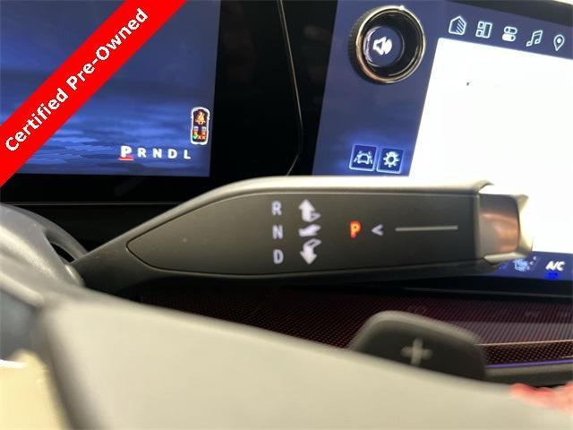 used 2025 Chevrolet Traverse car, priced at $54,890