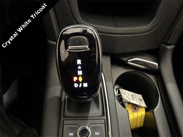 used 2021 Cadillac XT5 car, priced at $25,390