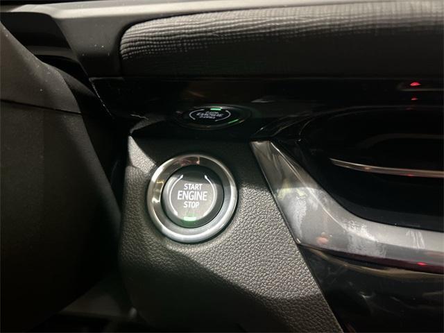 new 2025 Buick Envista car, priced at $28,185