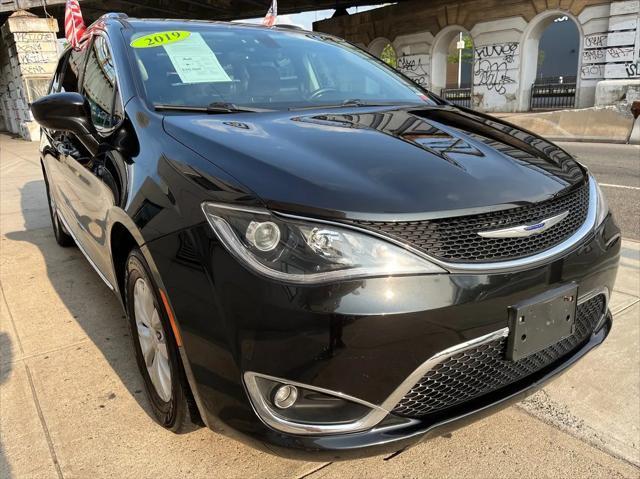 used 2019 Chrysler Pacifica car, priced at $26,900