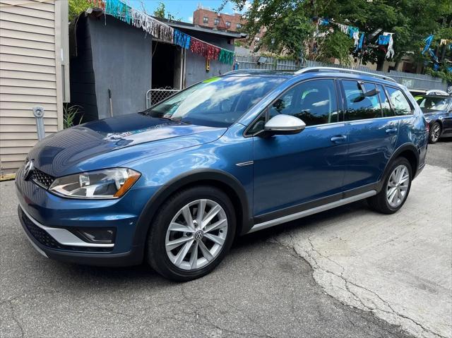 used 2017 Volkswagen Golf Alltrack car, priced at $12,995