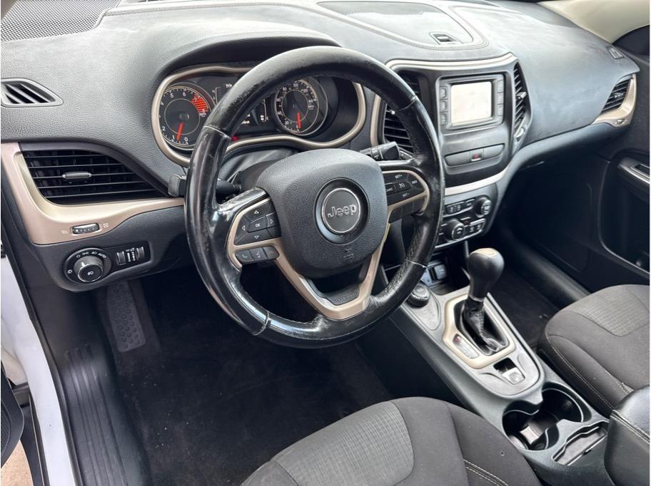 used 2016 Jeep Cherokee car, priced at $9,390