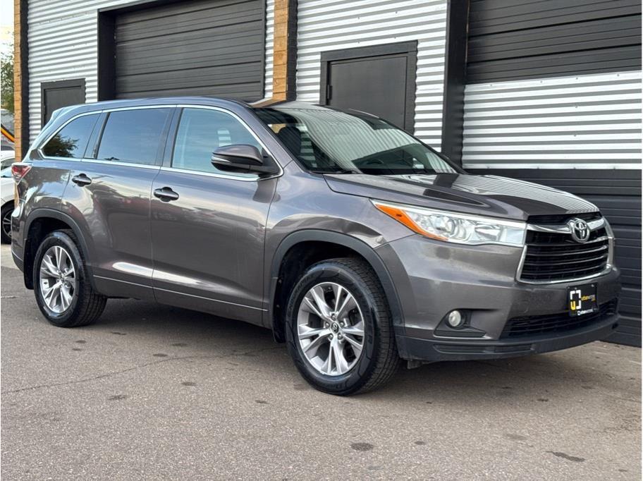 used 2016 Toyota Highlander car, priced at $14,990