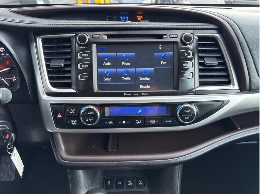 used 2016 Toyota Highlander car, priced at $14,990