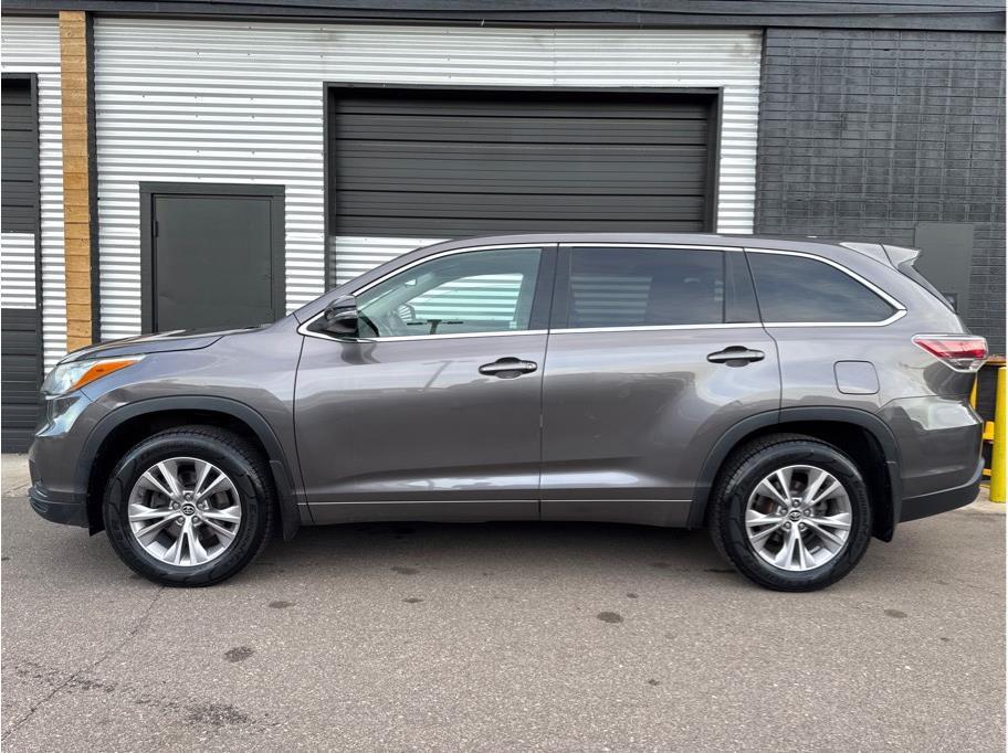 used 2016 Toyota Highlander car, priced at $14,990