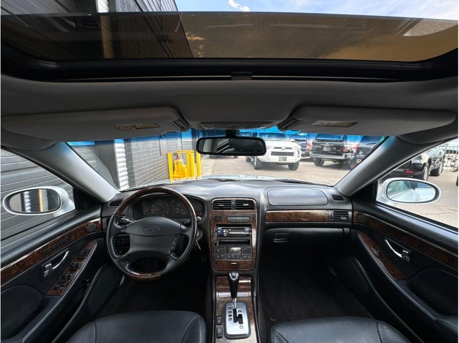 used 2002 Hyundai XG350 car, priced at $3,490