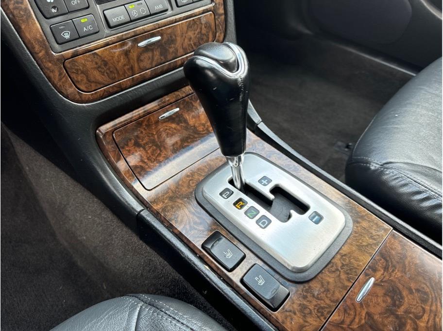 used 2002 Hyundai XG350 car, priced at $3,490