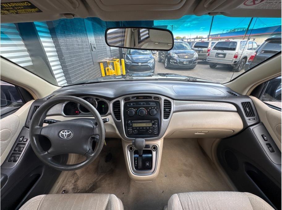 used 2001 Toyota Highlander car, priced at $7,990
