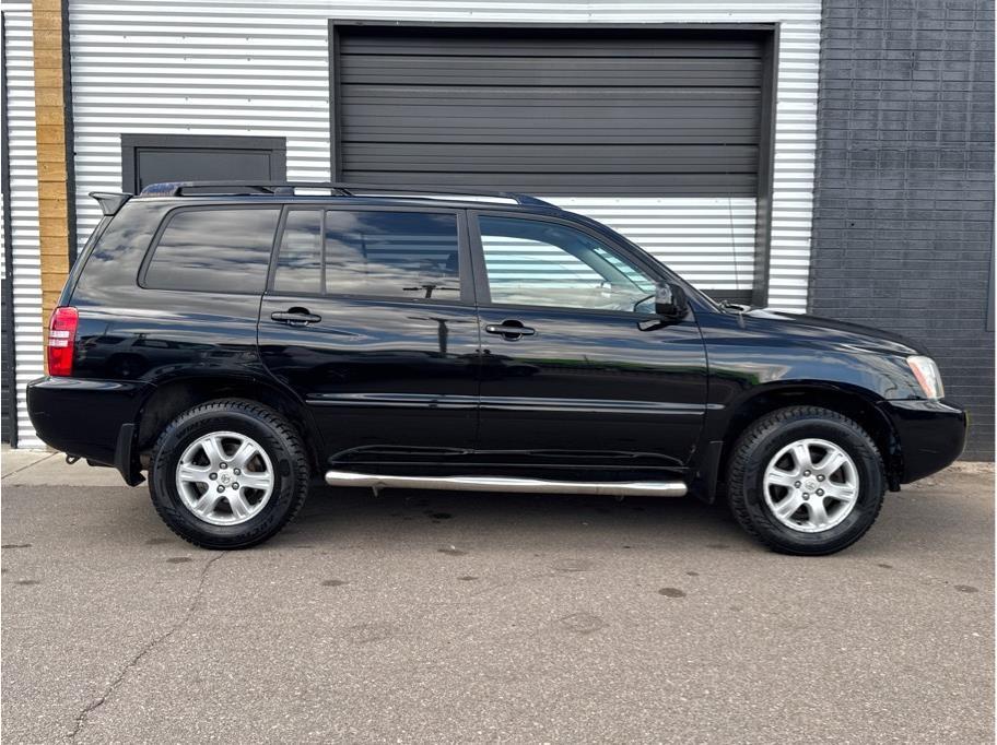 used 2001 Toyota Highlander car, priced at $7,990