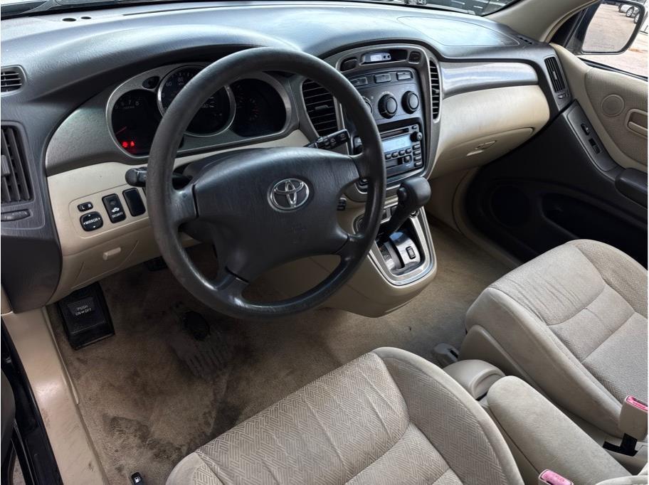 used 2001 Toyota Highlander car, priced at $7,990