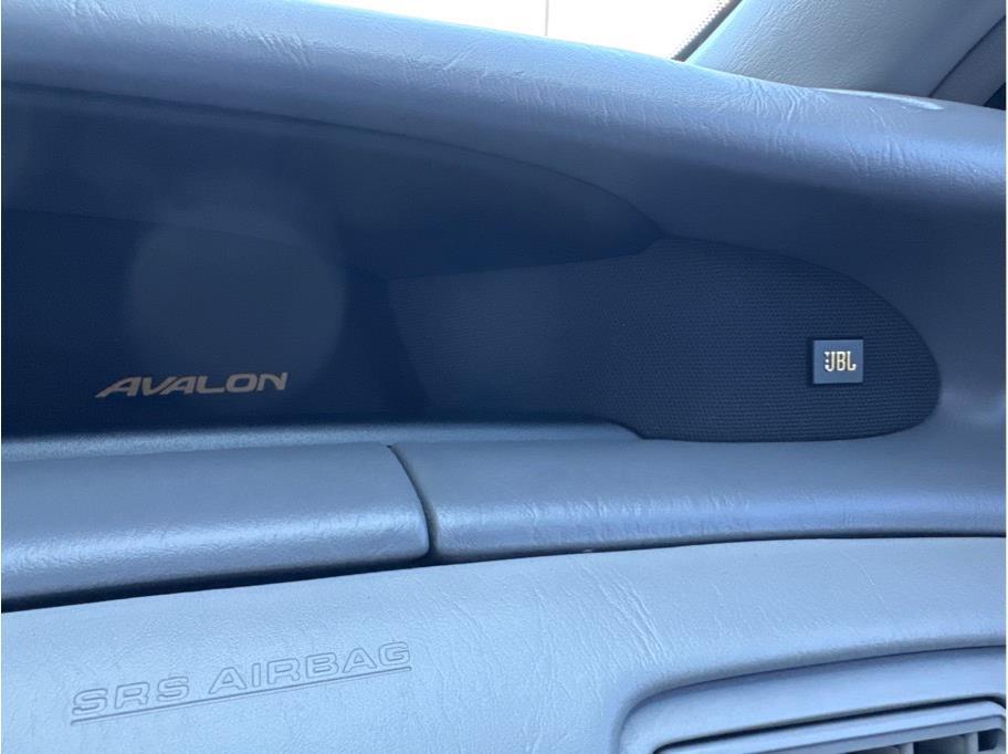 used 2002 Toyota Avalon car, priced at $7,990