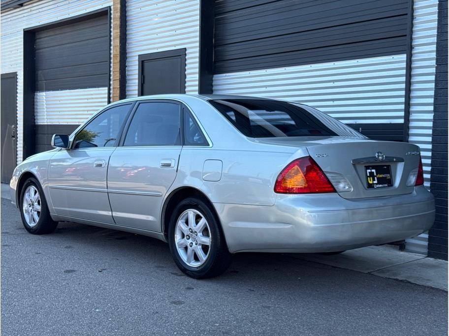 used 2002 Toyota Avalon car, priced at $7,990