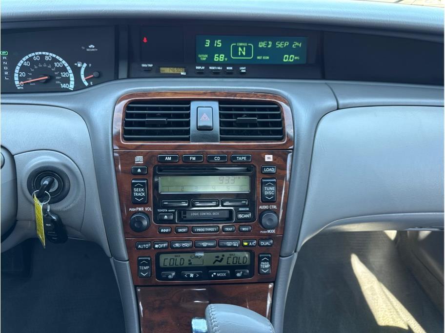 used 2002 Toyota Avalon car, priced at $7,990