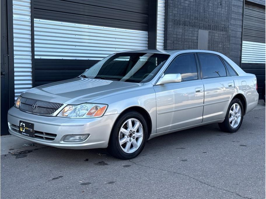 used 2002 Toyota Avalon car, priced at $7,990