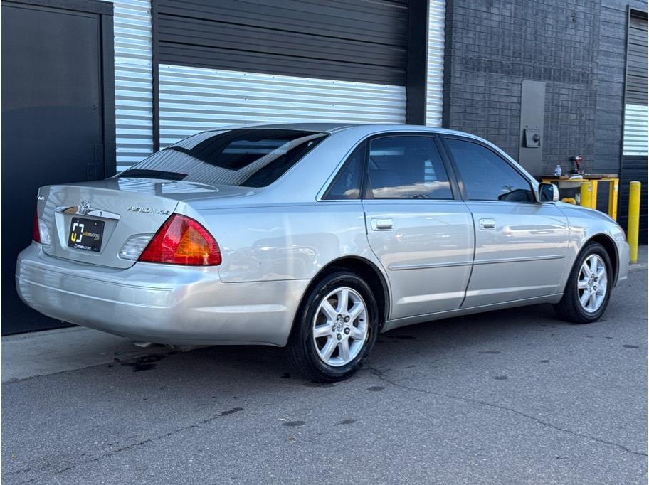 used 2002 Toyota Avalon car, priced at $7,990